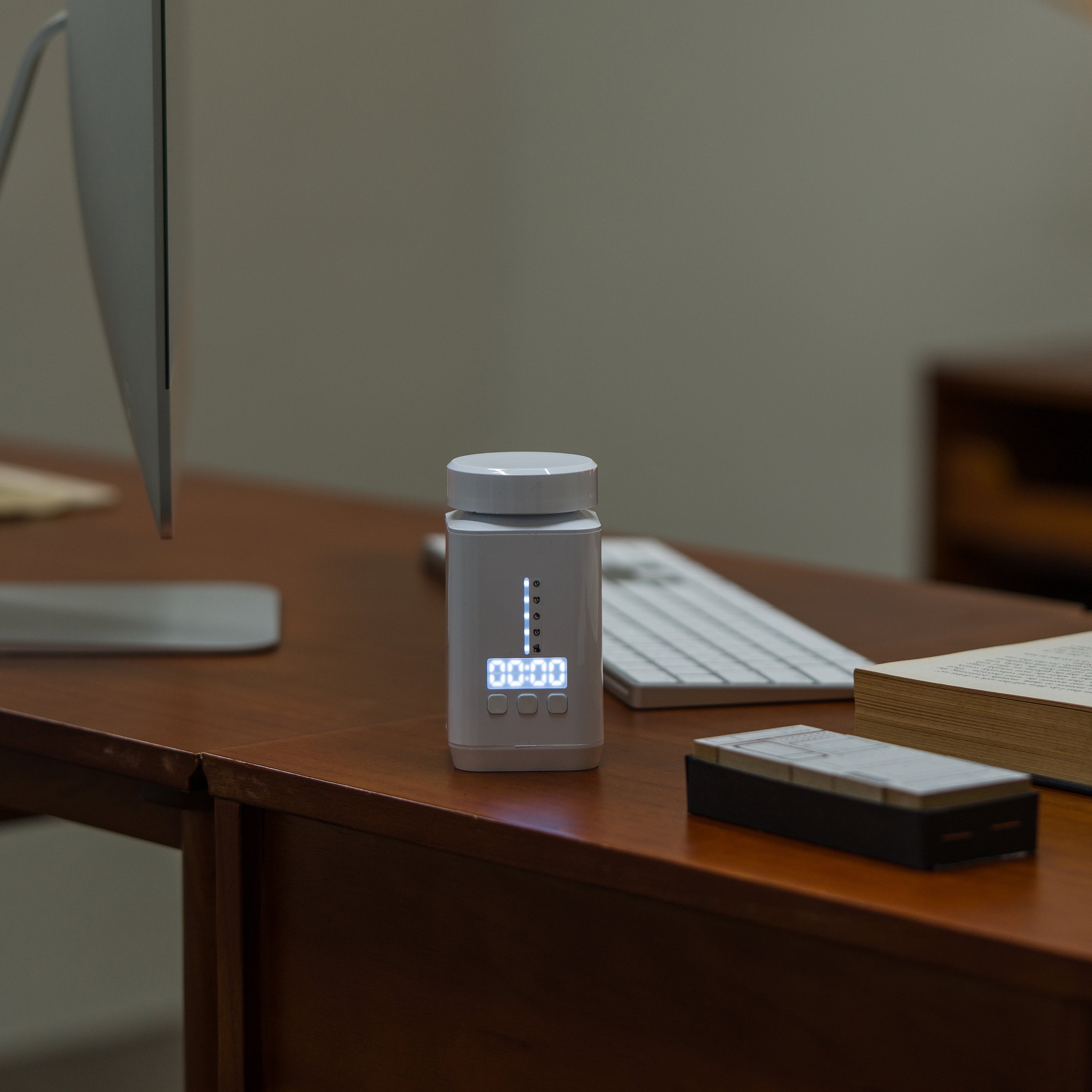 DEFI IoT Smart Pill Bottle