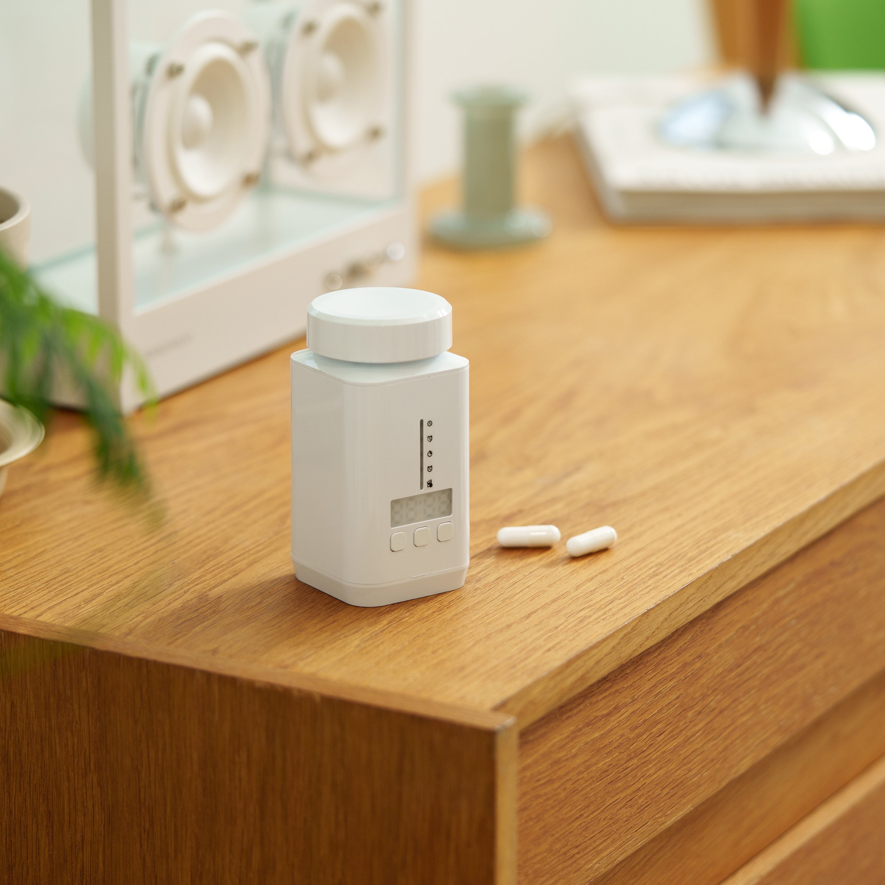 DEFI IoT Smart Pill Bottle
